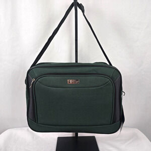 Chaps Laptop Bag Sedona Collection Green Black 15.5" x 11" x 3"